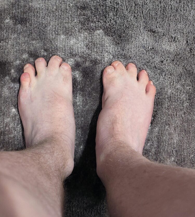 megan henning feet 2