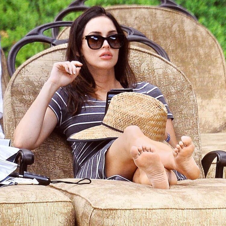 megan lynn feet 3
