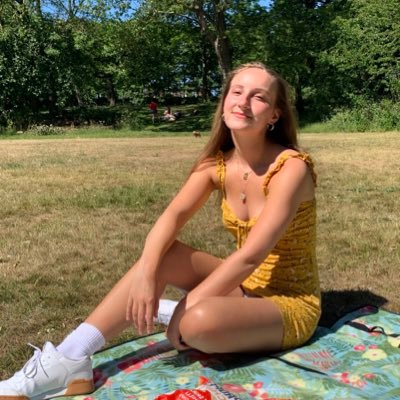 megan roberts feet 2