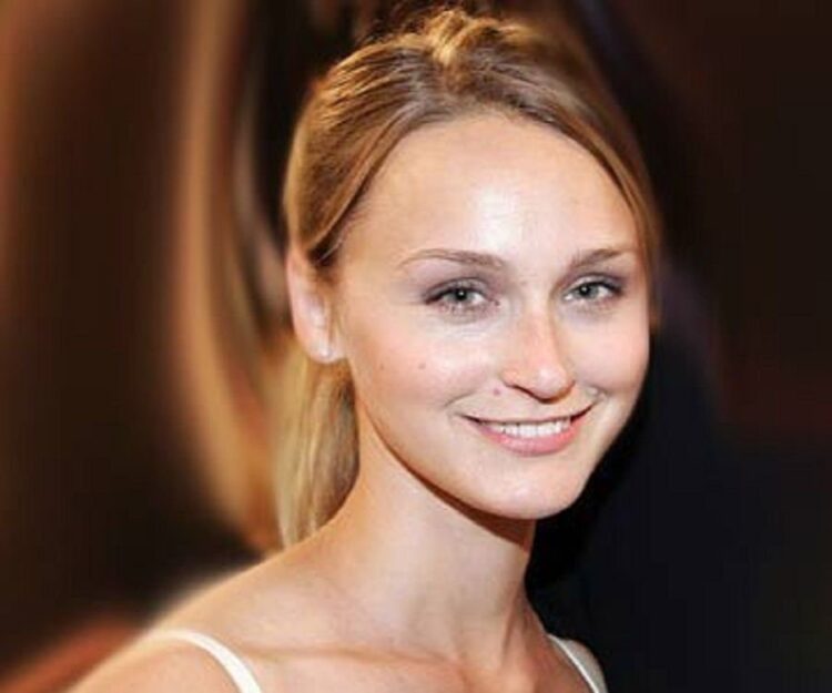 megan wallace cunningham feet 5