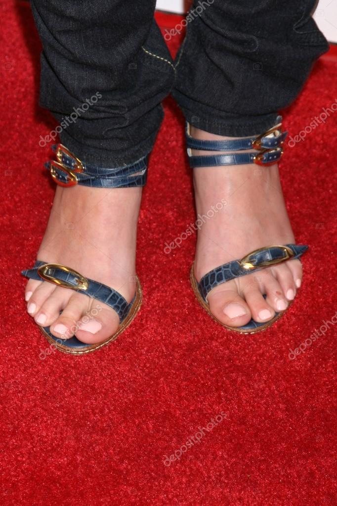 megan ward feet 4