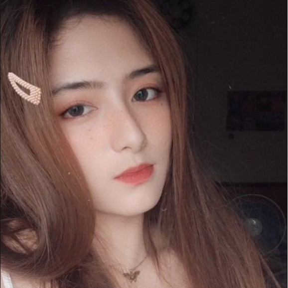 meggie velardee feet 2