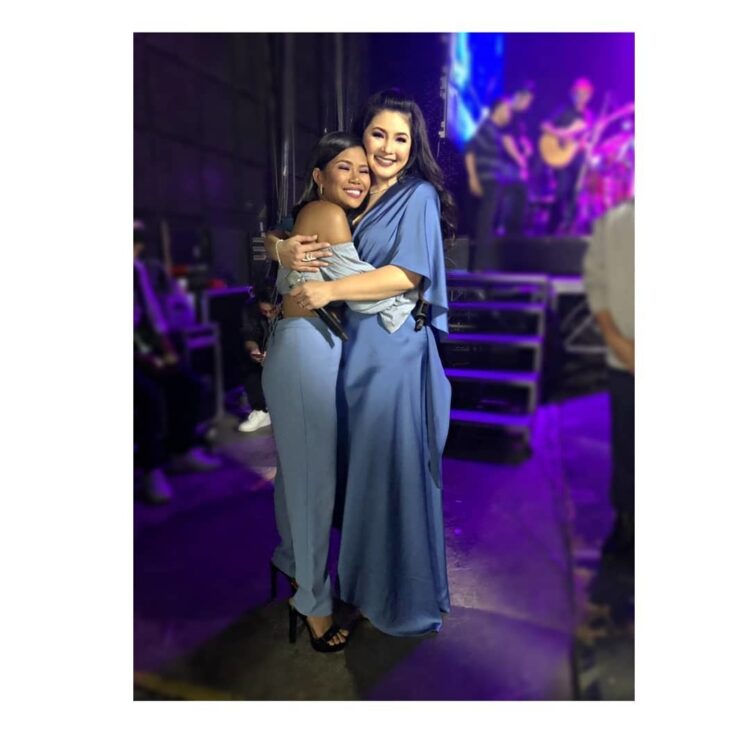 meggie velardee feet 4