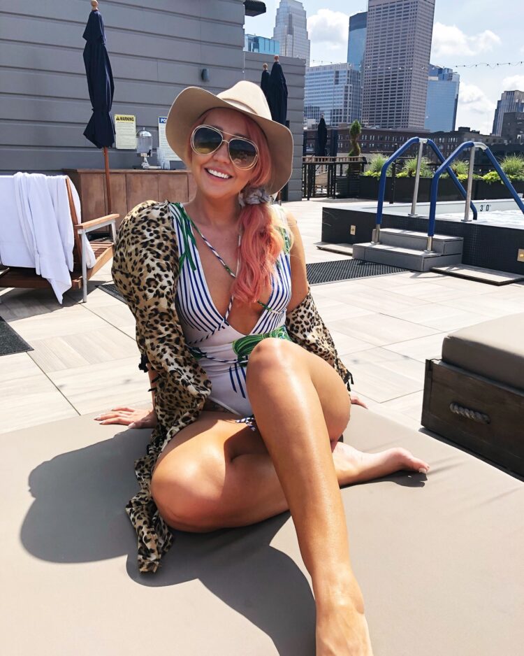 meghan linsey feet