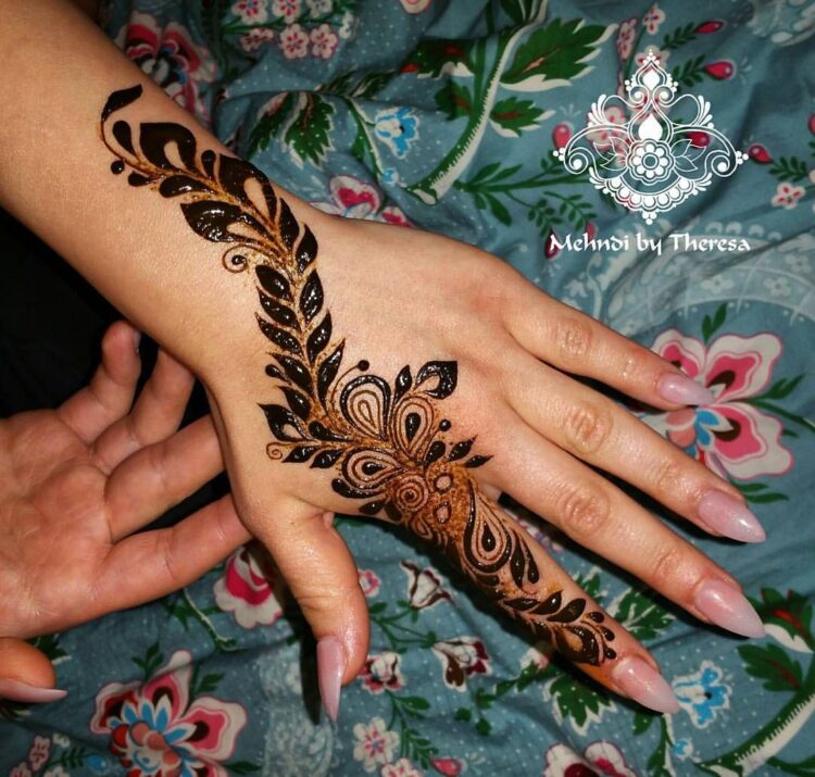 mehndi by theresa feet 1