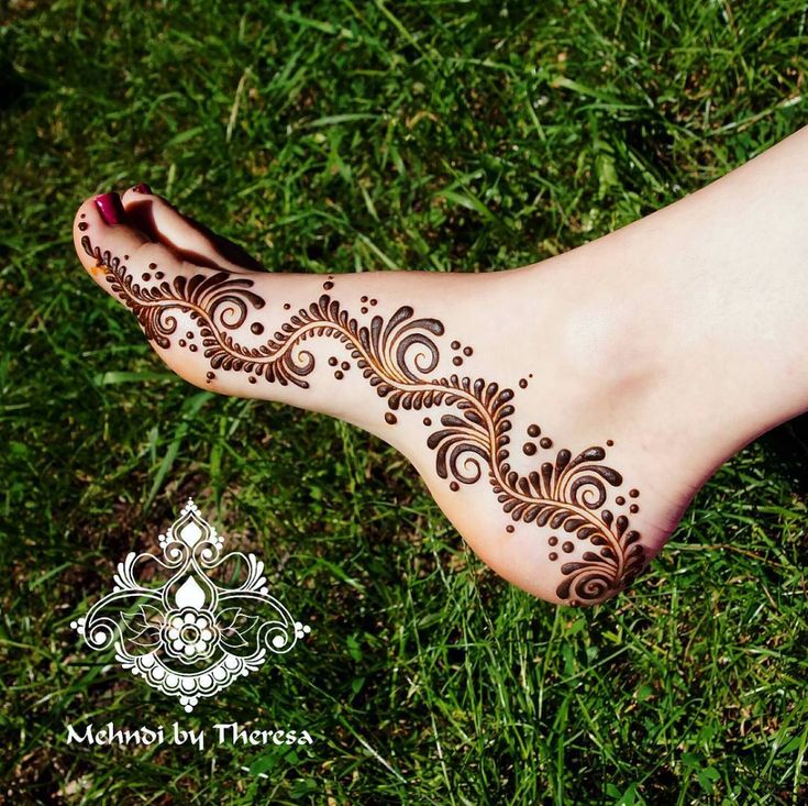 mehndi by theresa feet 3