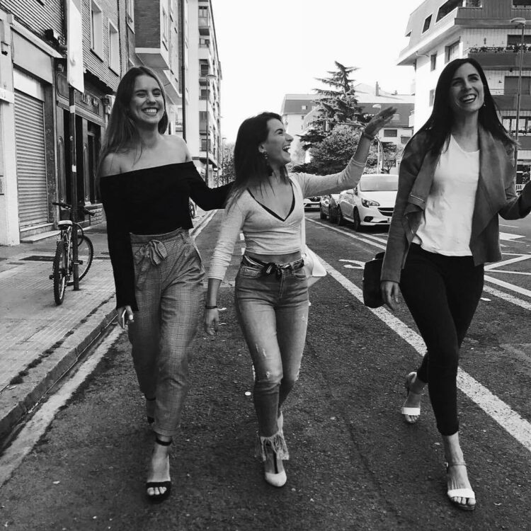 meily arrieta feet 3