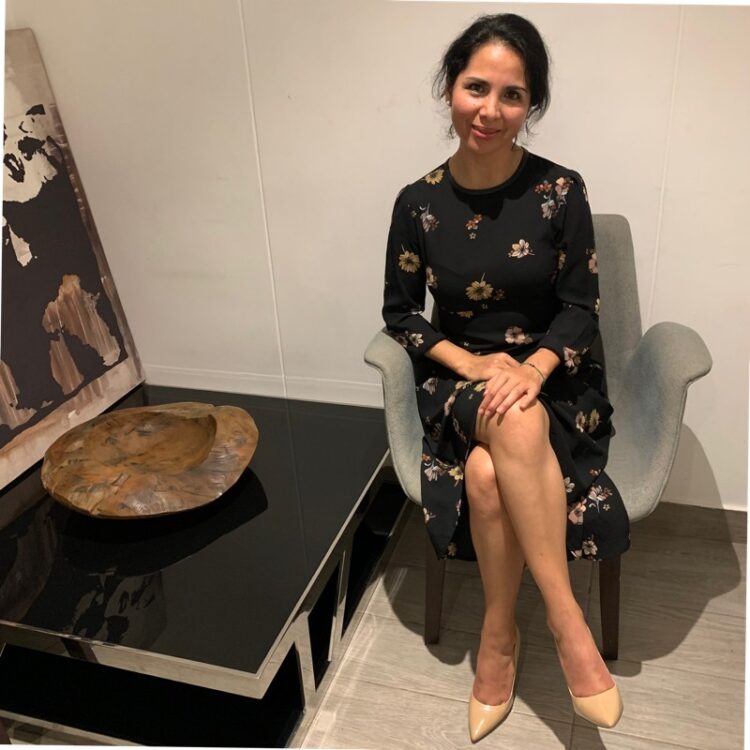 mel gutierrez feet 5