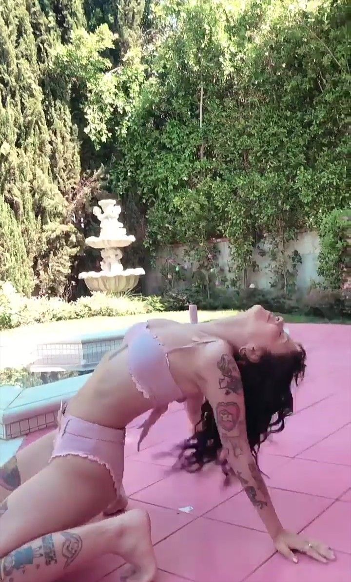 mela martinez feet 3