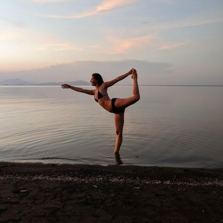 melania puntas feet 5