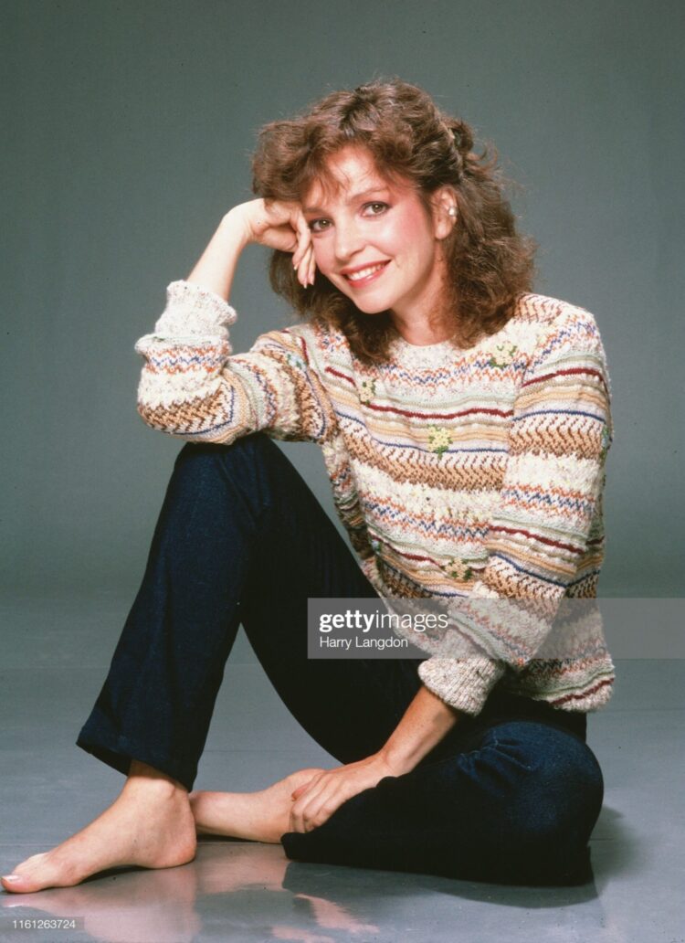 melanie chartoff feet scaled