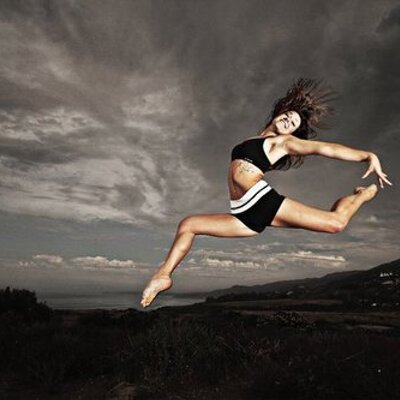 melanie darnell feet