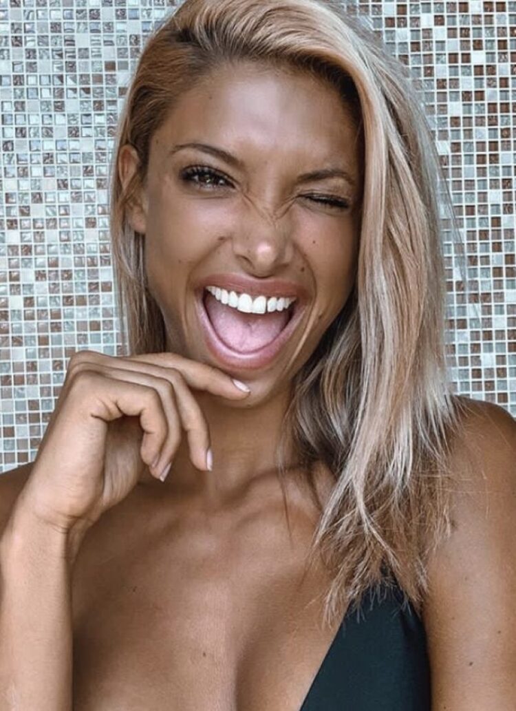 melanie dedigama feet 3