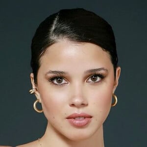 melanie dell olmo gomez feet 3