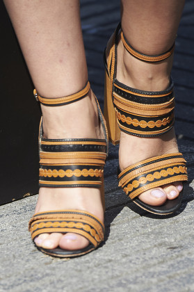 melanie easter feet 5