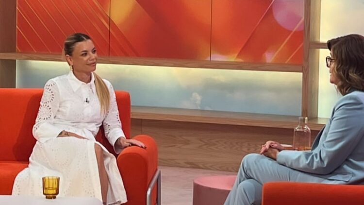 melanie jordao feet 1