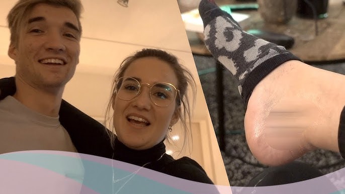 melanie latooy feet 5