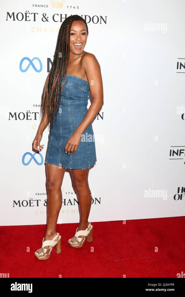 melanie liburd feet 4