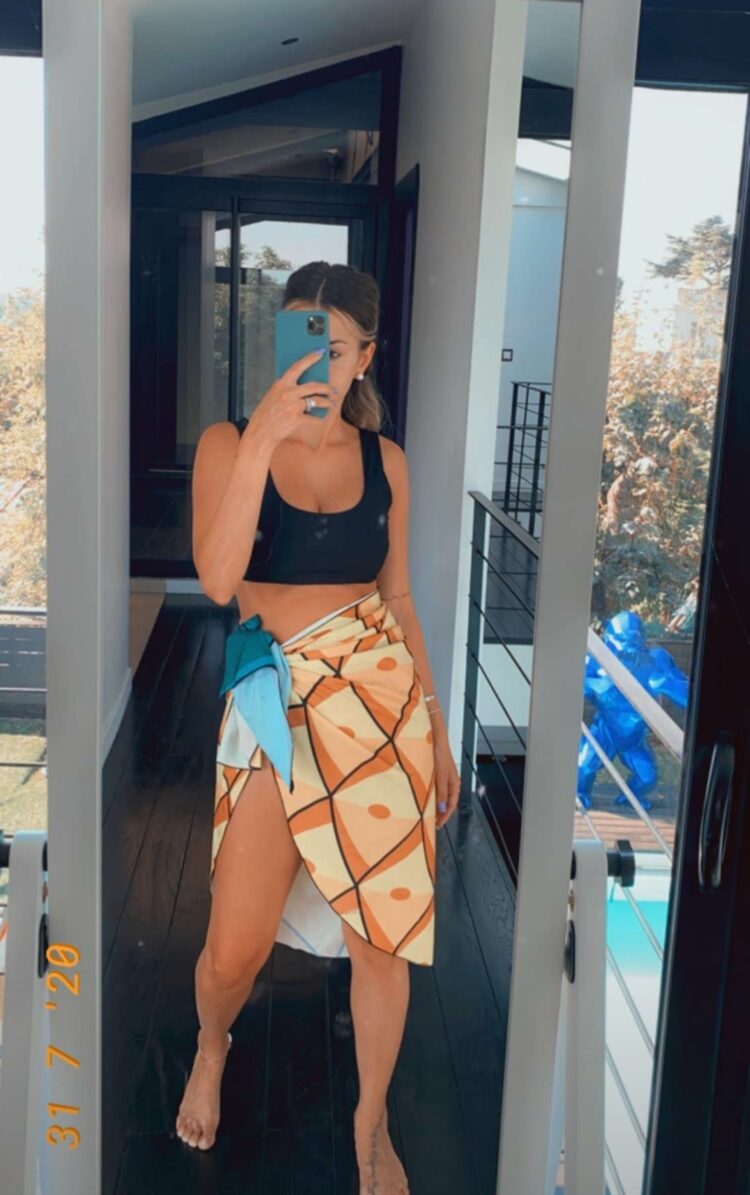 melanie martial feet 6