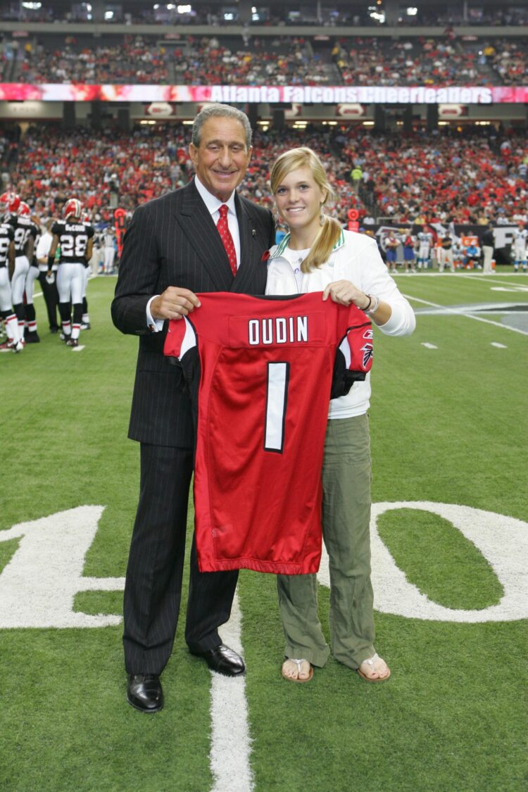 melanie oudin feet 2 scaled