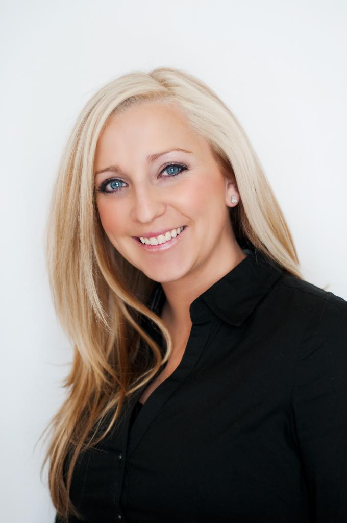 melea johnson feet 4