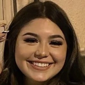 meleni luviano feet 2