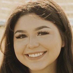 meleni luviano feet 4