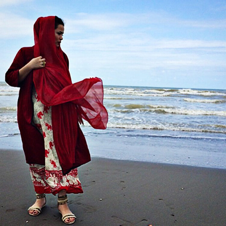 melika sharifinia feet scaled