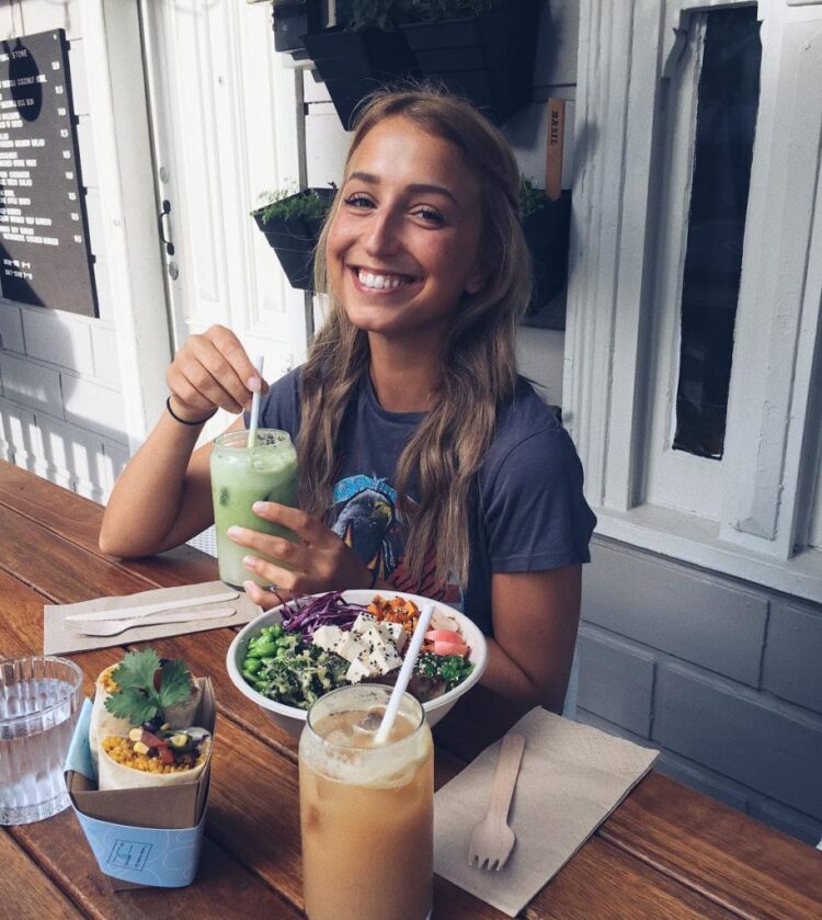 melina grutzner feet 1