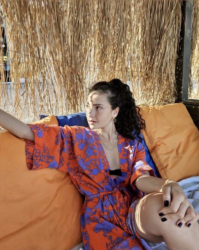 melis kaygilaroglu feet 5