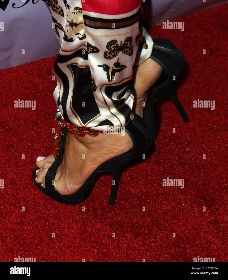 melissa brooks feet 5