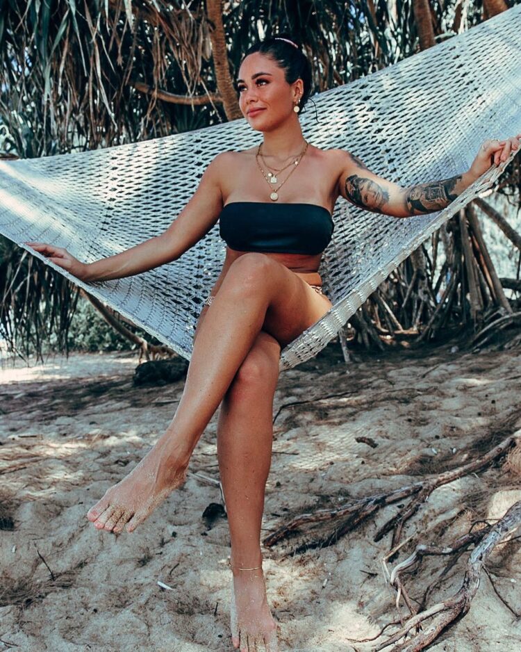 melissa damilia feet