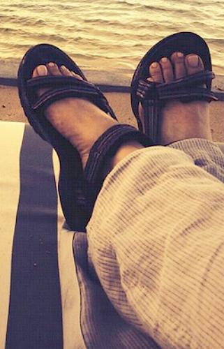 melissa etheridge feet 6