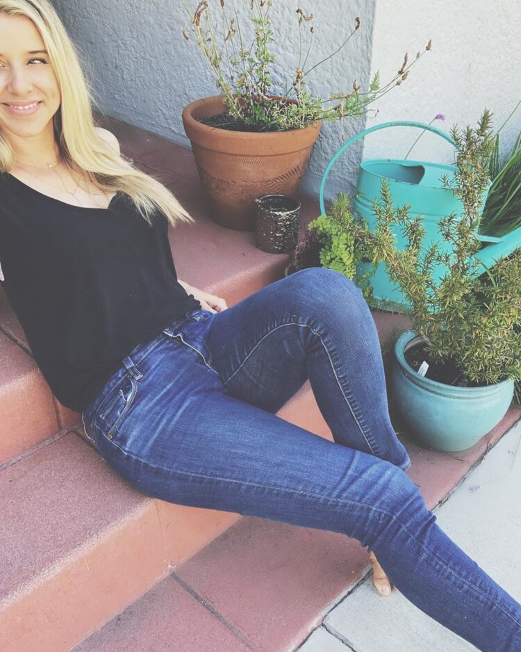 melissa schuman feet 4