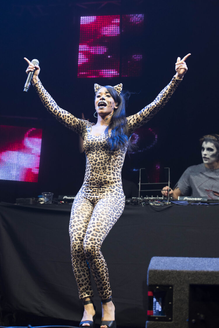 melissa steel feet 5 scaled