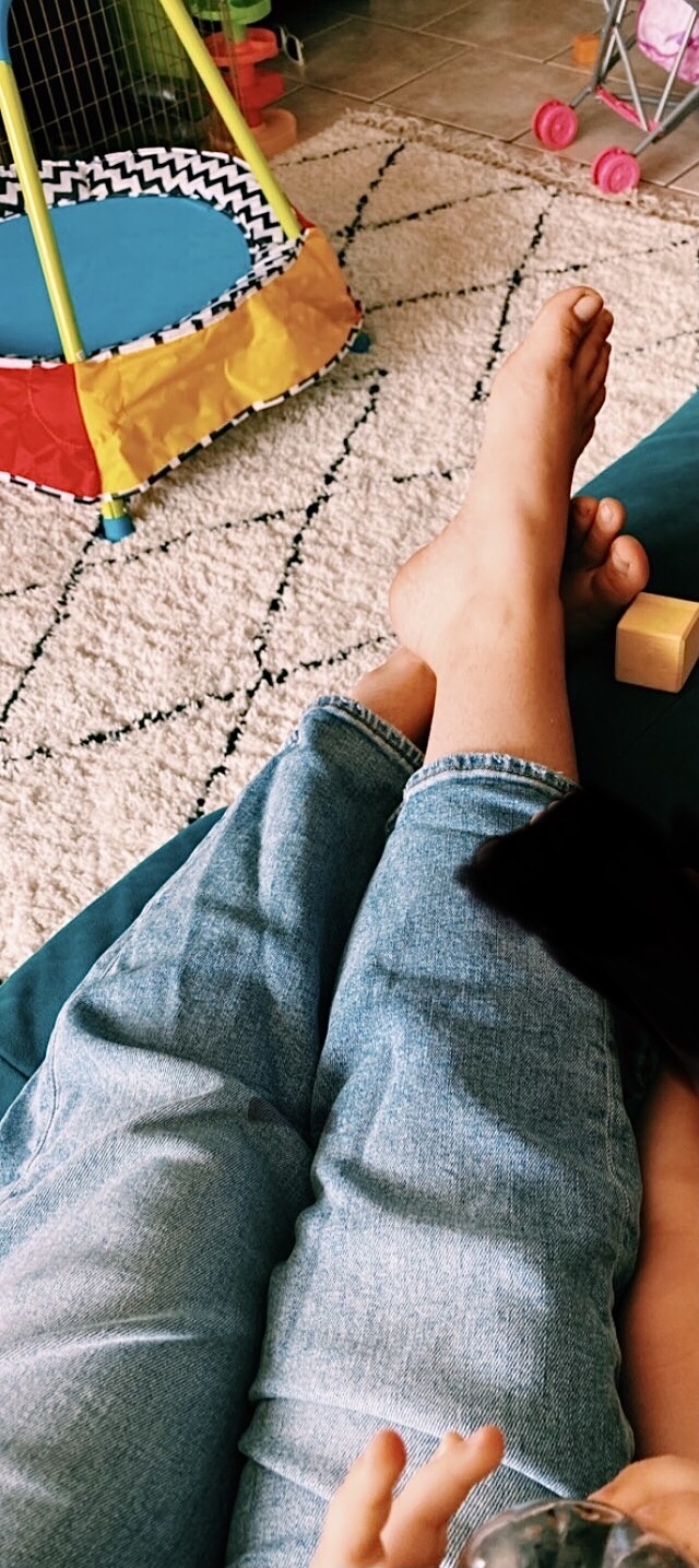 melissa suffield feet 6