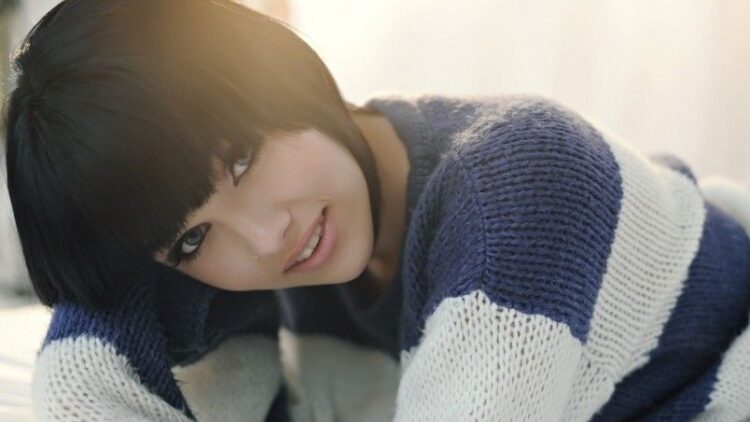 mellisa clarke feet 5