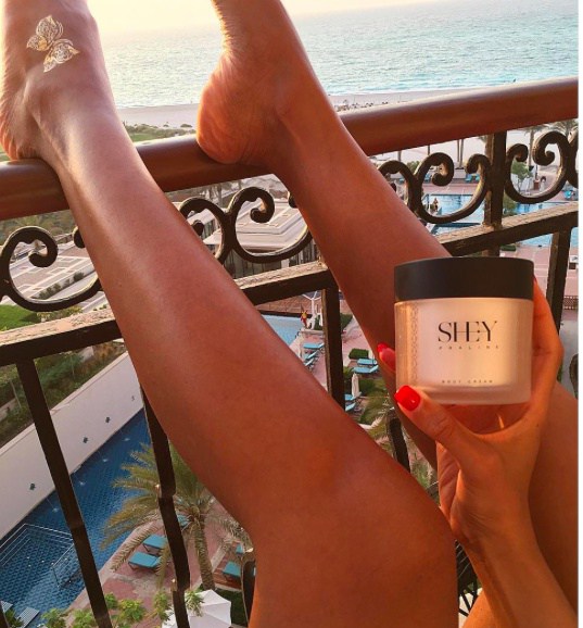 menaye donkor feet 2