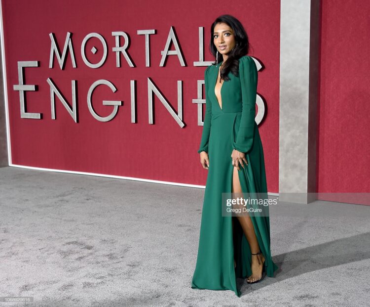 menik gooneratne feet 5