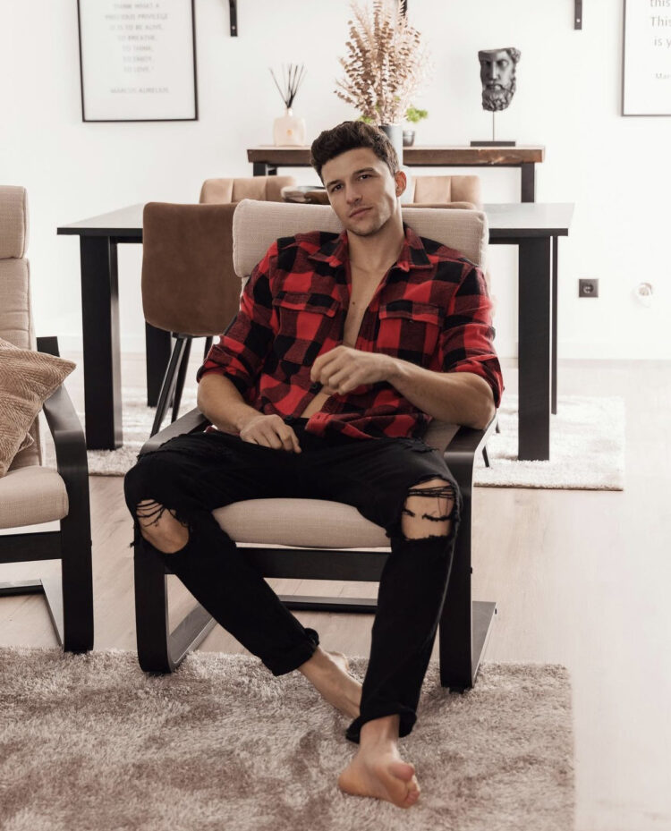 menina telles feet 3