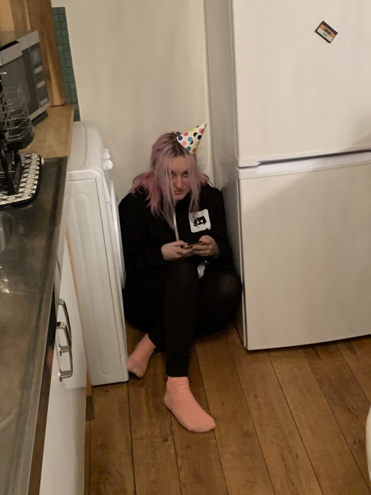 meowriza feet