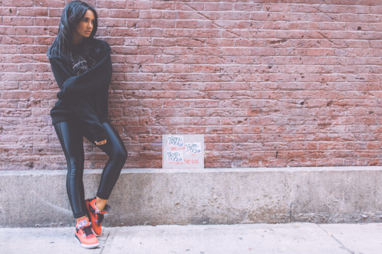 mercedes edison feet 2