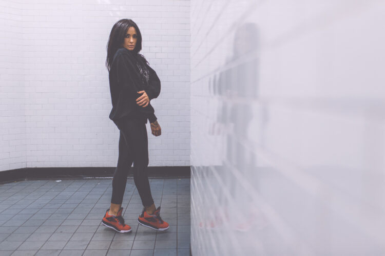 mercedes edison feet 3