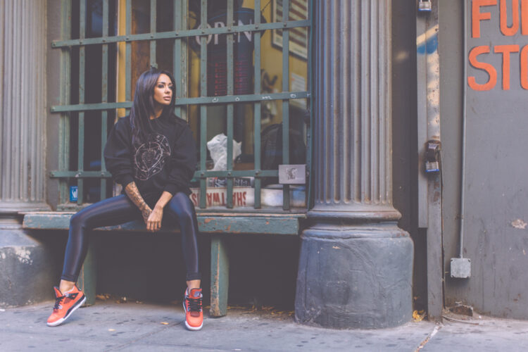 mercedes edison feet 4