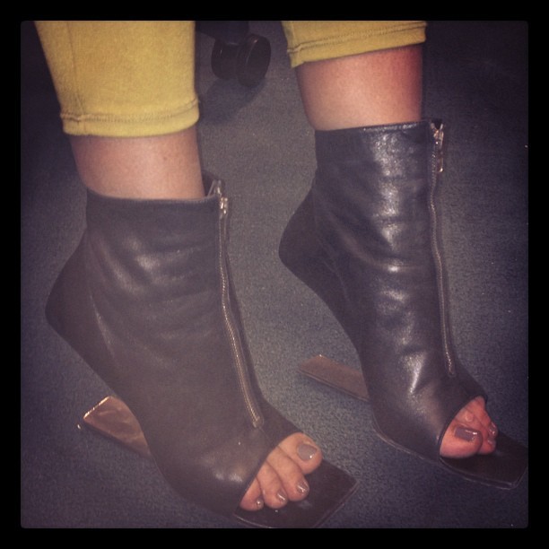 mercedes javid feet 4