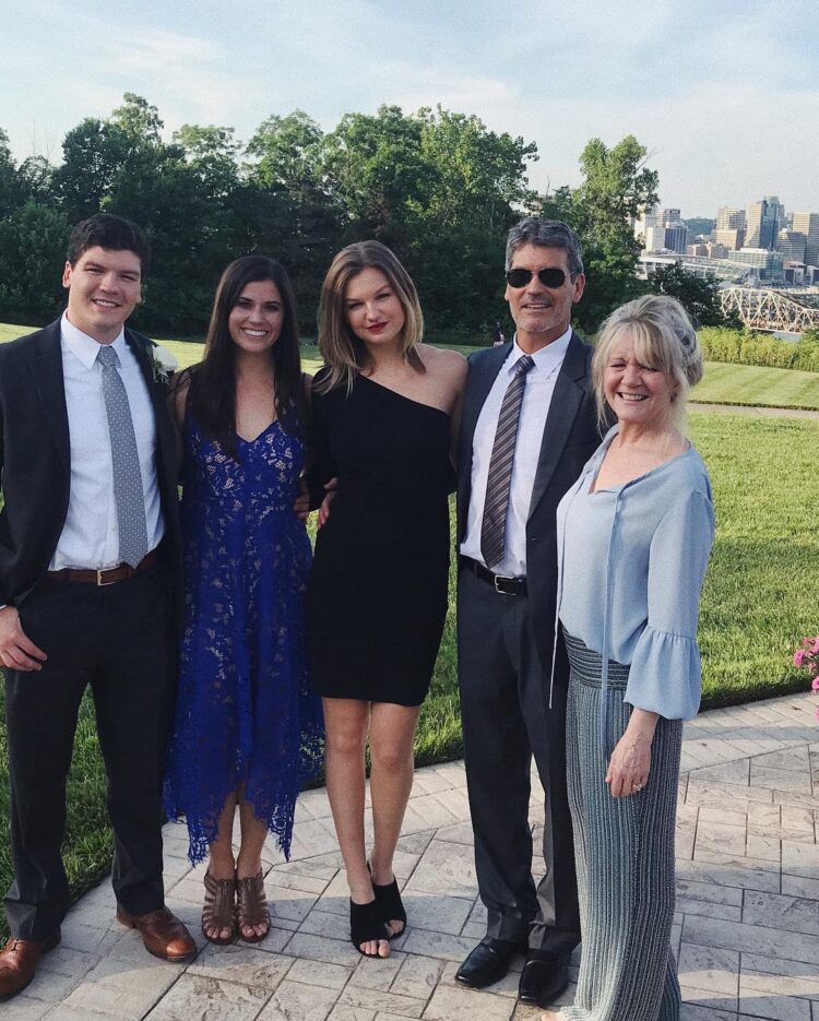 meredith hennessy feet 4