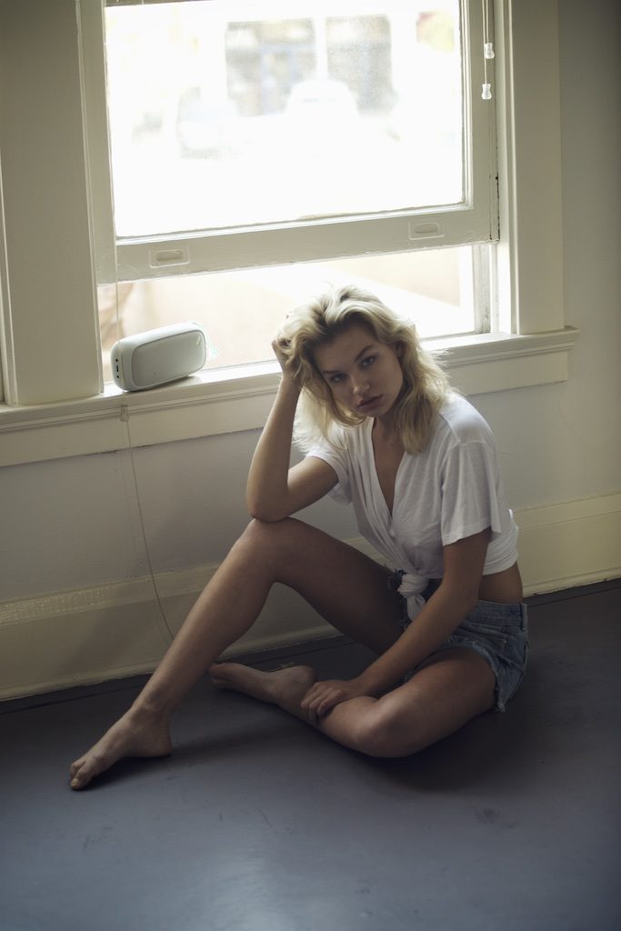 meredith hennessy feet 6