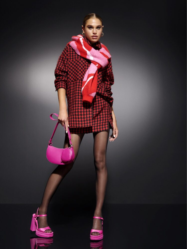 meredith mickelson feet 3