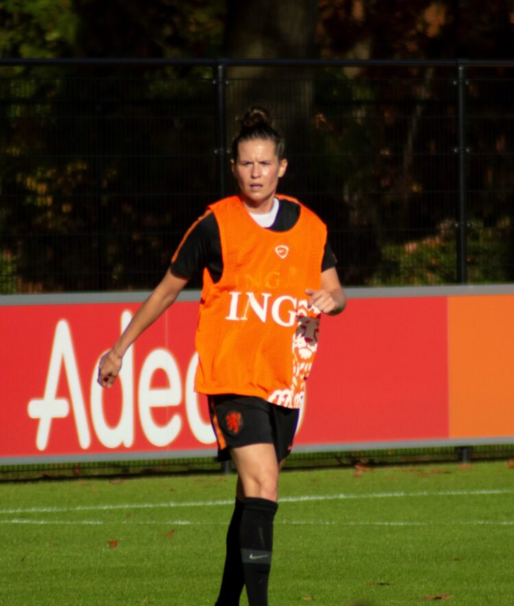 merel van dongen feet 4 scaled