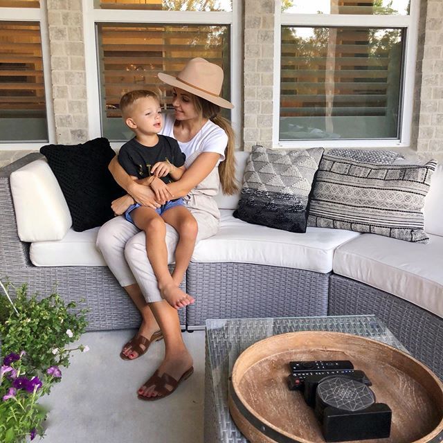 merrick white feet 1